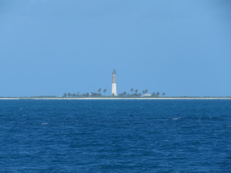 Loggerhead Key and Loggerhead Light in Dry Tortugas National Park ...